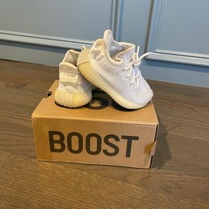 Toddler Yeezy Shoes